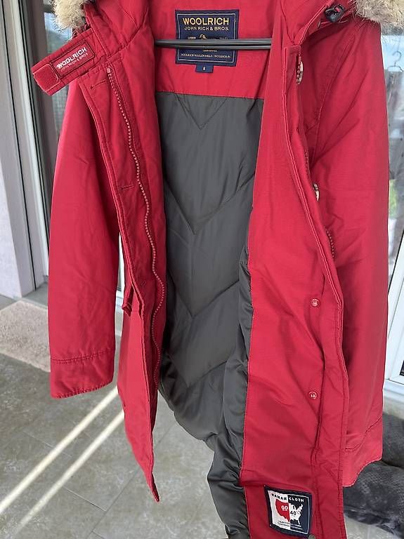 Giacche: Woolrich Jacke in rot Gr. S – Usato da Niederbuchsiten venduto da idontknow. 2