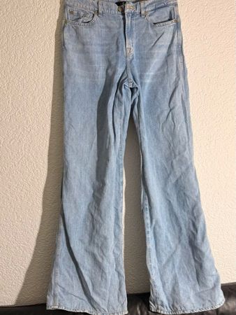 7 For All Mankind Lotta Denim-Linen Capri Jeans