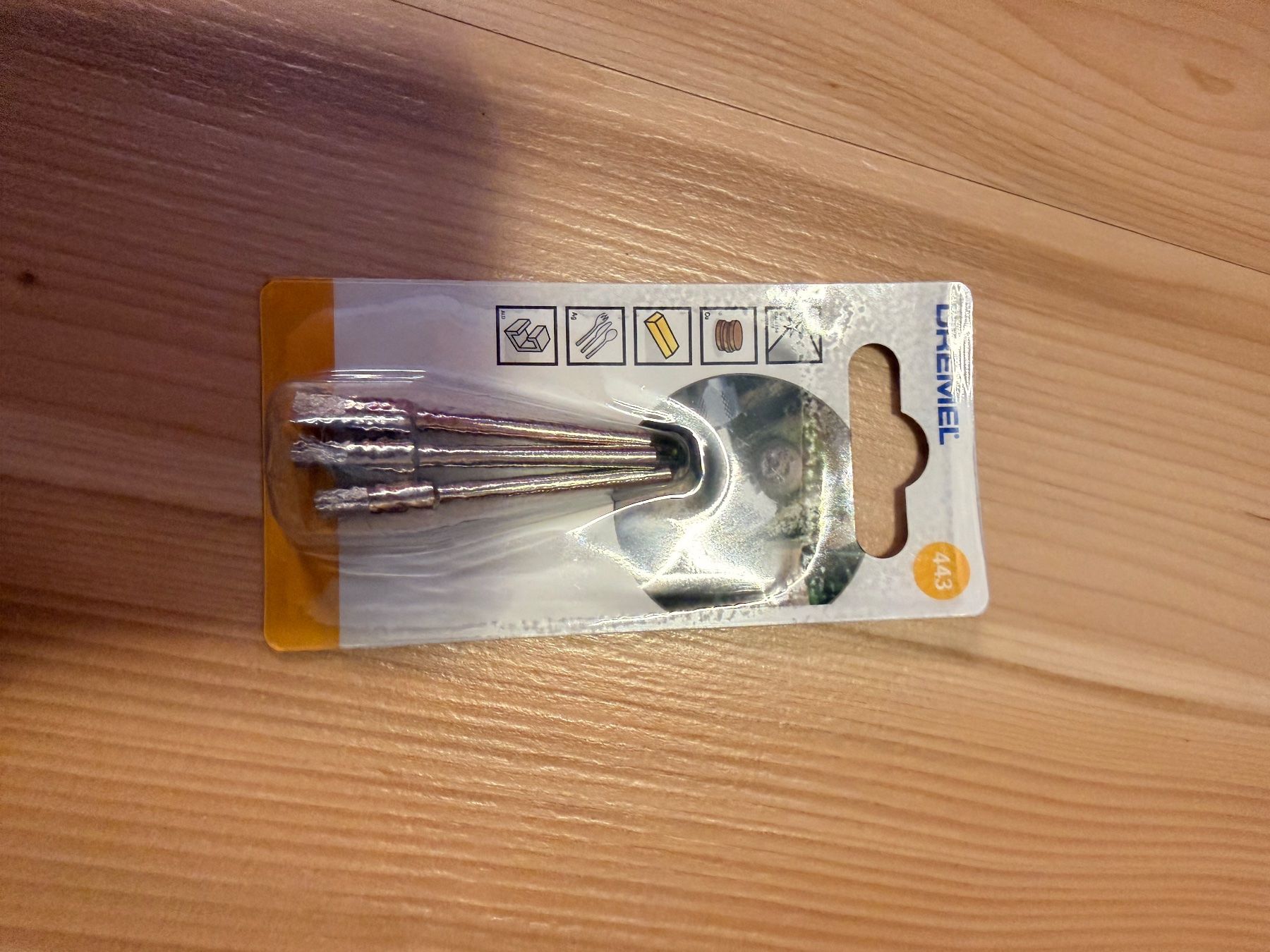 Dremel Tutti gli attrezzi: Dremel 443 Nylonbürste 3,2mm 3er – Usato da Amriswil venduto da Trivet