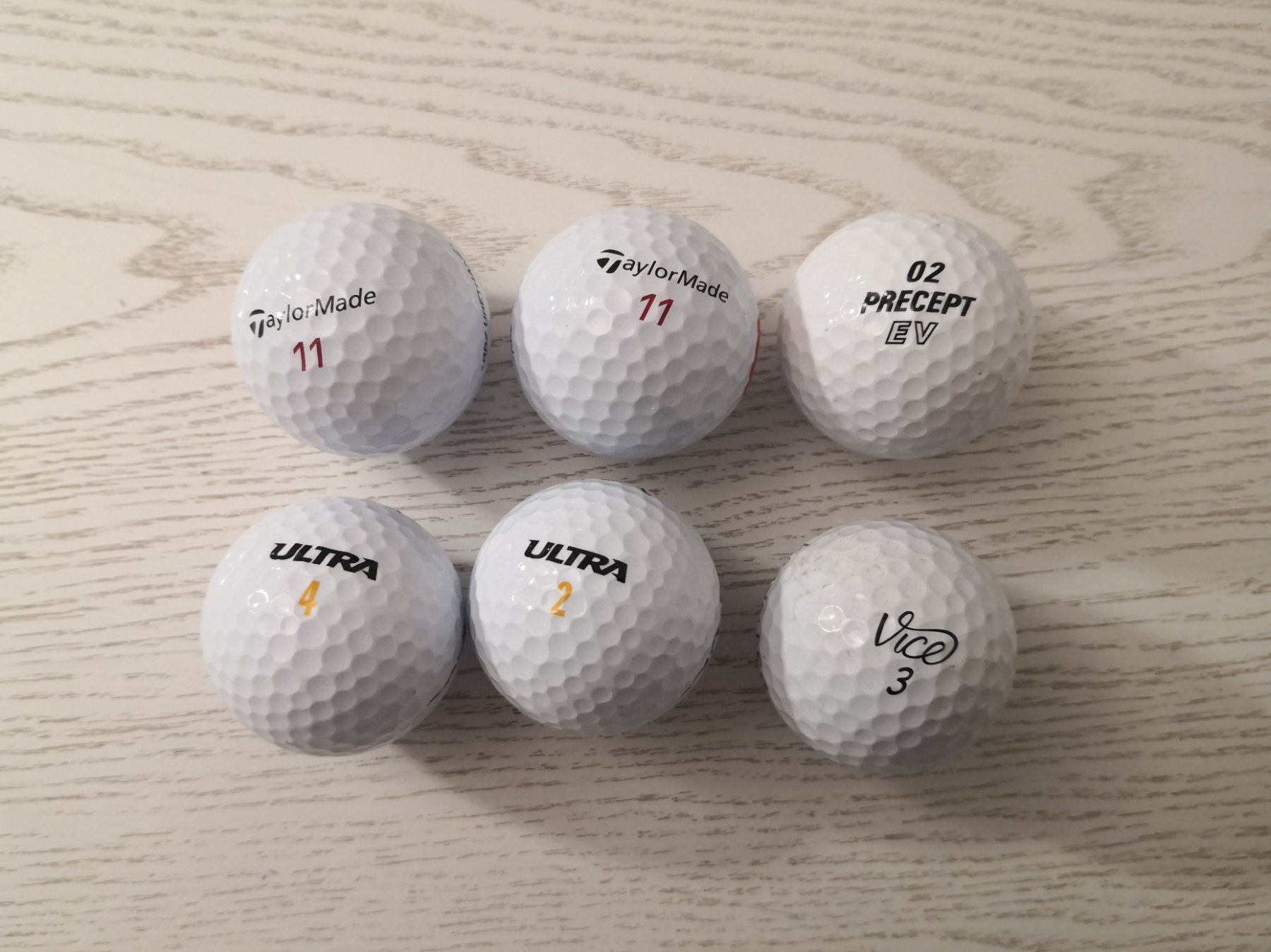 Taylor Made Palloni: 6 Golfbälle – Usato da Brunnen venduto da Wika-Shop