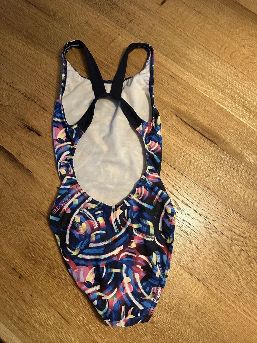 Speedo Badekleider & Bikinis: 7-8,128, Speedo Badekleid – Gebraucht aus Wettingen von Sternetaenzerin 1