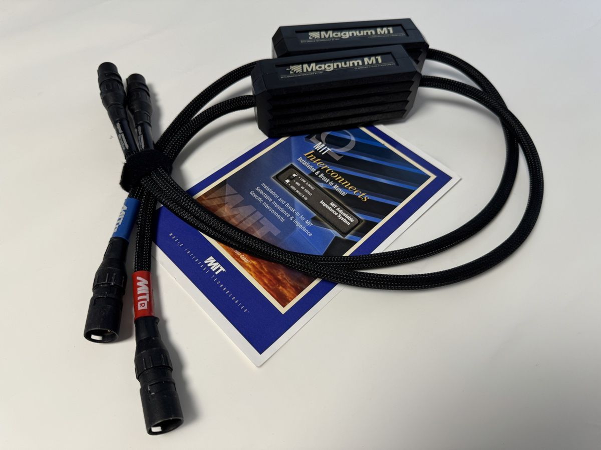 Kabel: MIT Magnum M1 (XLR) Cables 1m – Gebraucht aus Le Châble VS von Loafermattaeus