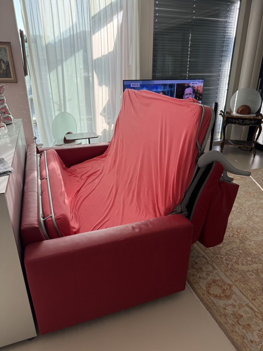 Sofas: Rotes Echt Leder Schlafsofa – Gebraucht aus Bülach von goldeneye94 3