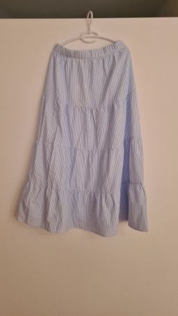 Maxirock blau-weiss gestreift
