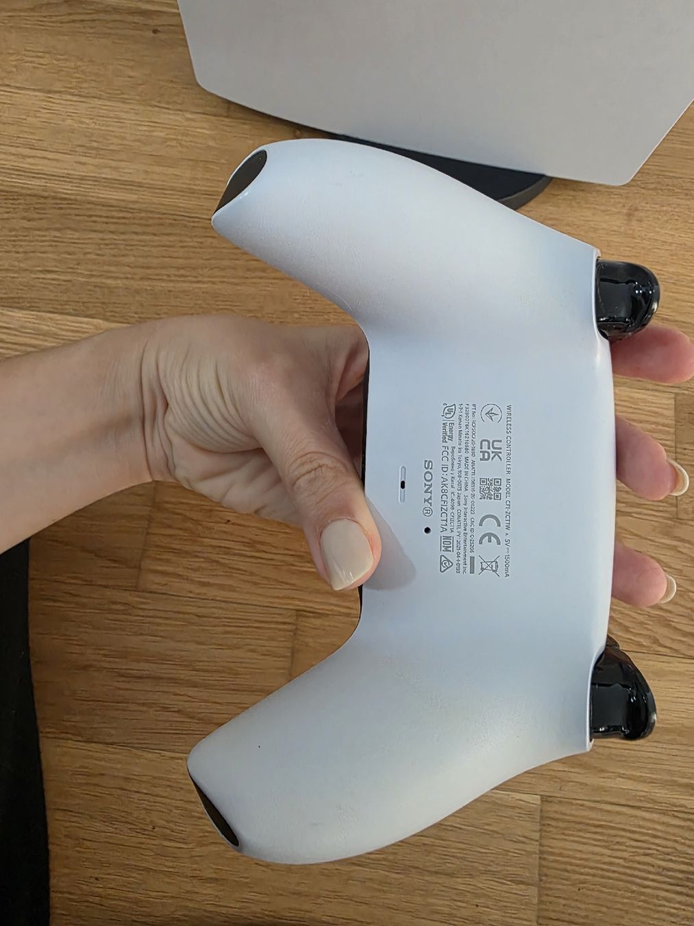 Sony Console: PS5 Konsole digital edition mit DualSense Controller & Kabel – Nuovo (secondo la descrizione) da Schlieren venduto da est_b2px 5