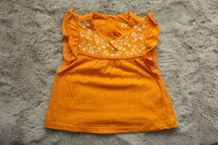 Baby T-Shirt C&A in Gr. 62 - Top Zustand