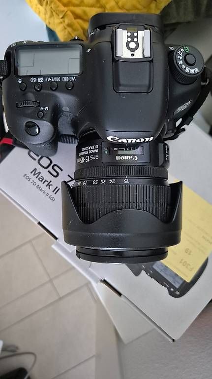 Canon Fotocamera: Canon EOS 7D Mark II mit Objektiven – Usato da Oberwil BL venduto da jae_s6s8 2