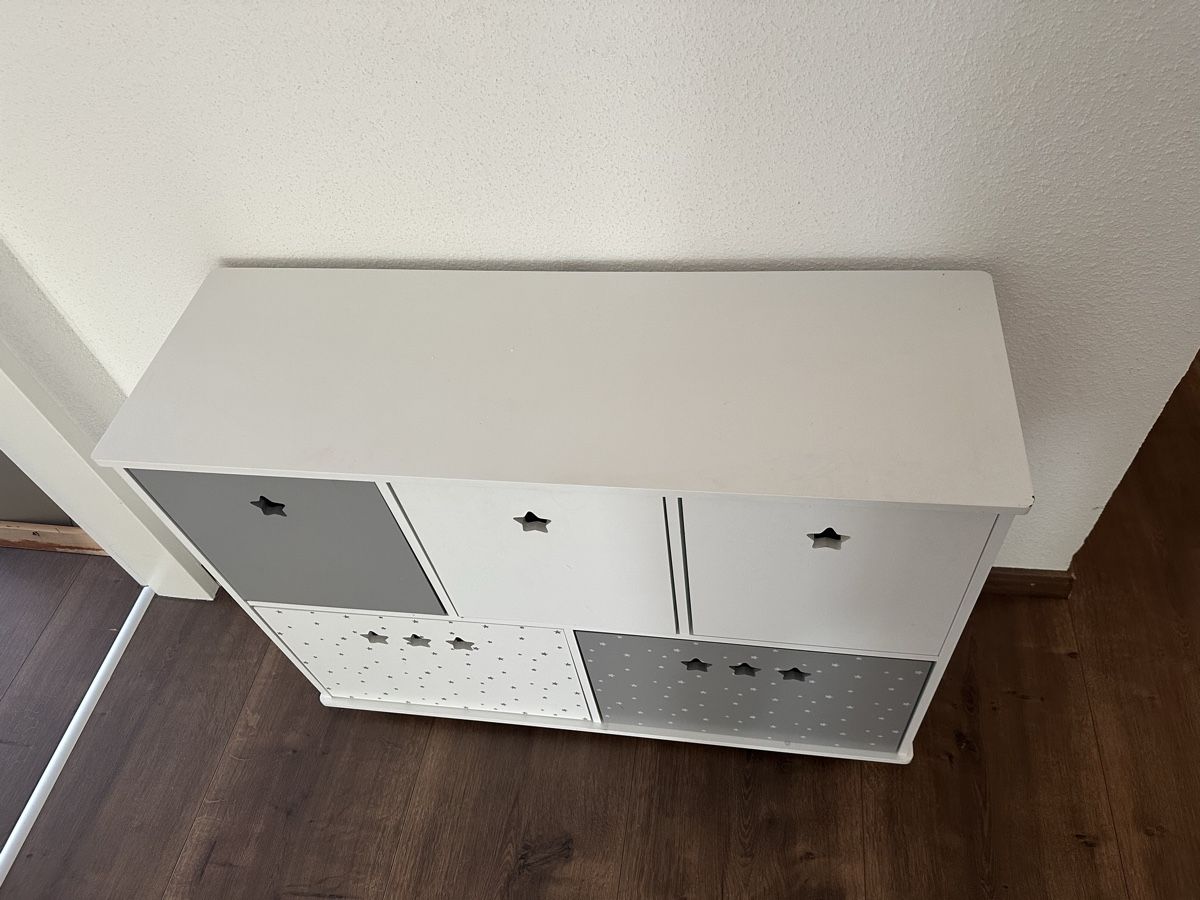 Cassettiere: Möbel für das Kinderzimmer – Usato da Mönchaltorf venduto da AlaHo16 2