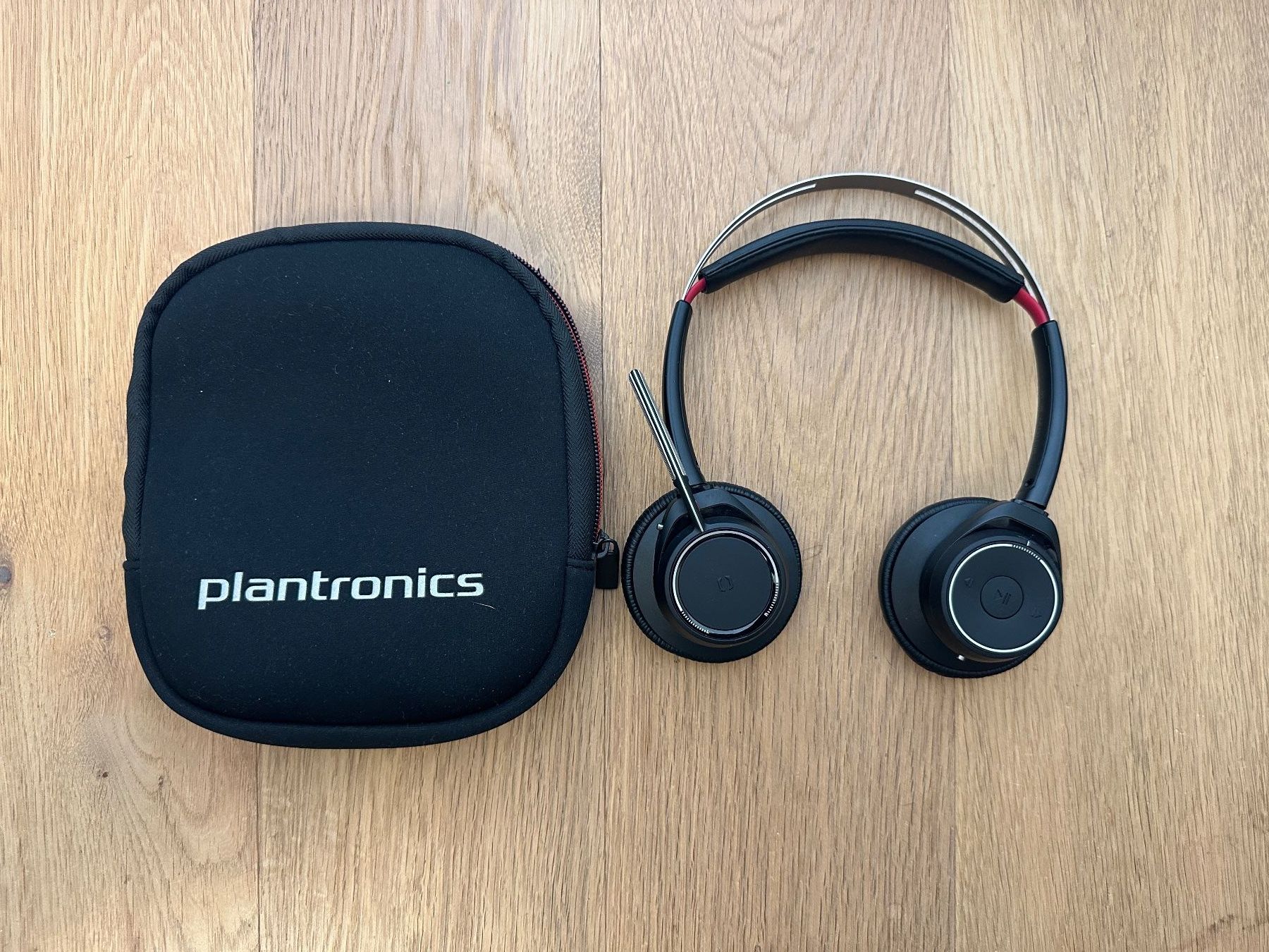 Plantronics Cuffie: Headset plantronics inkl. ANC – Usato da Zürich venduto da DuA03