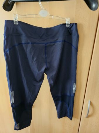 2 Damen Sport Tights, Laufhose, 3/4 Länge, Grösse XXL