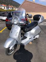 Vespa GT 125  Gris métallisé  Très bon état  2006