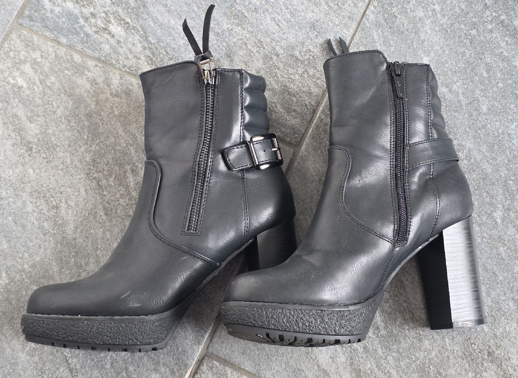 Scarpe da donna: Stiefeletten Damen schwarz Grösse 39  – Usato da Rheinsulz venduto da Gilea 3