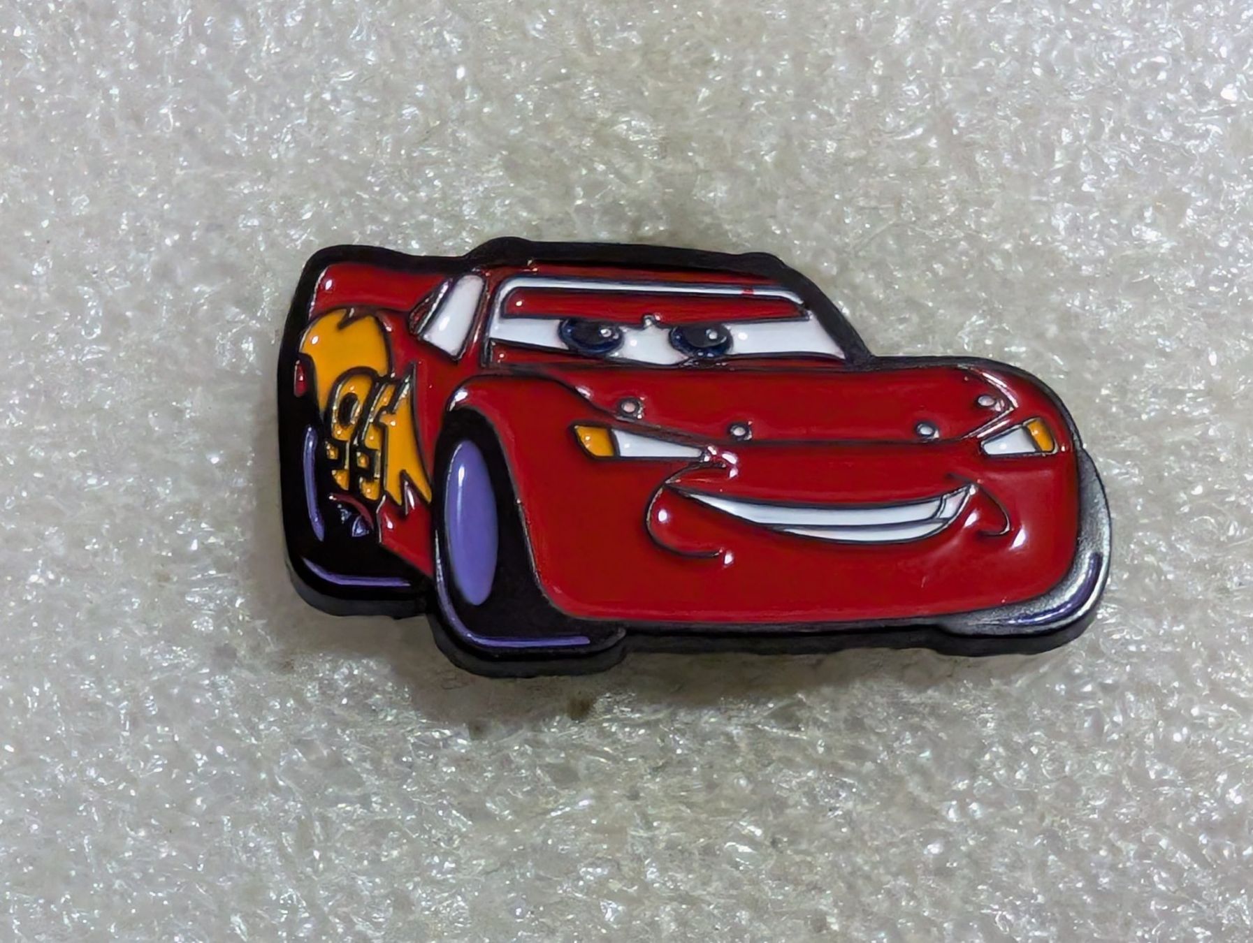Plaketten & Abzeichen: Ansteckbutton 240: Disney – Gebraucht aus Oppligen von Pin-Fall-Shop