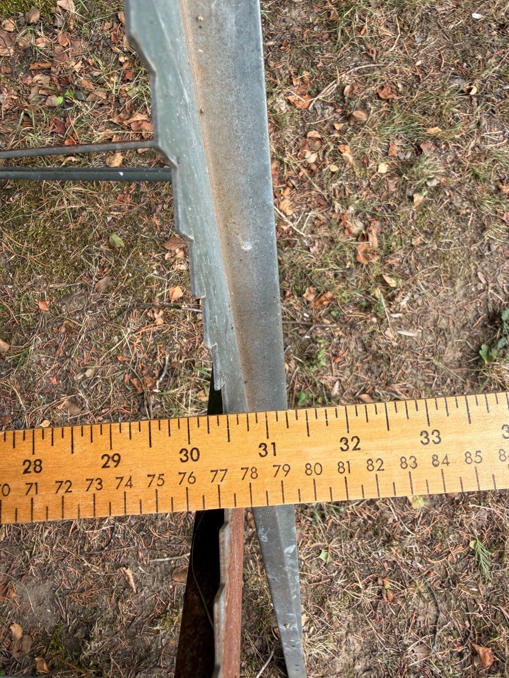 Chevalets: Chevalet de Sciage / Holzsägebock mézal Metall – D'occasion à Fribourg par J334455 3