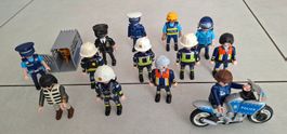 Voiture police, des policiers et des pompiers Playmobil
