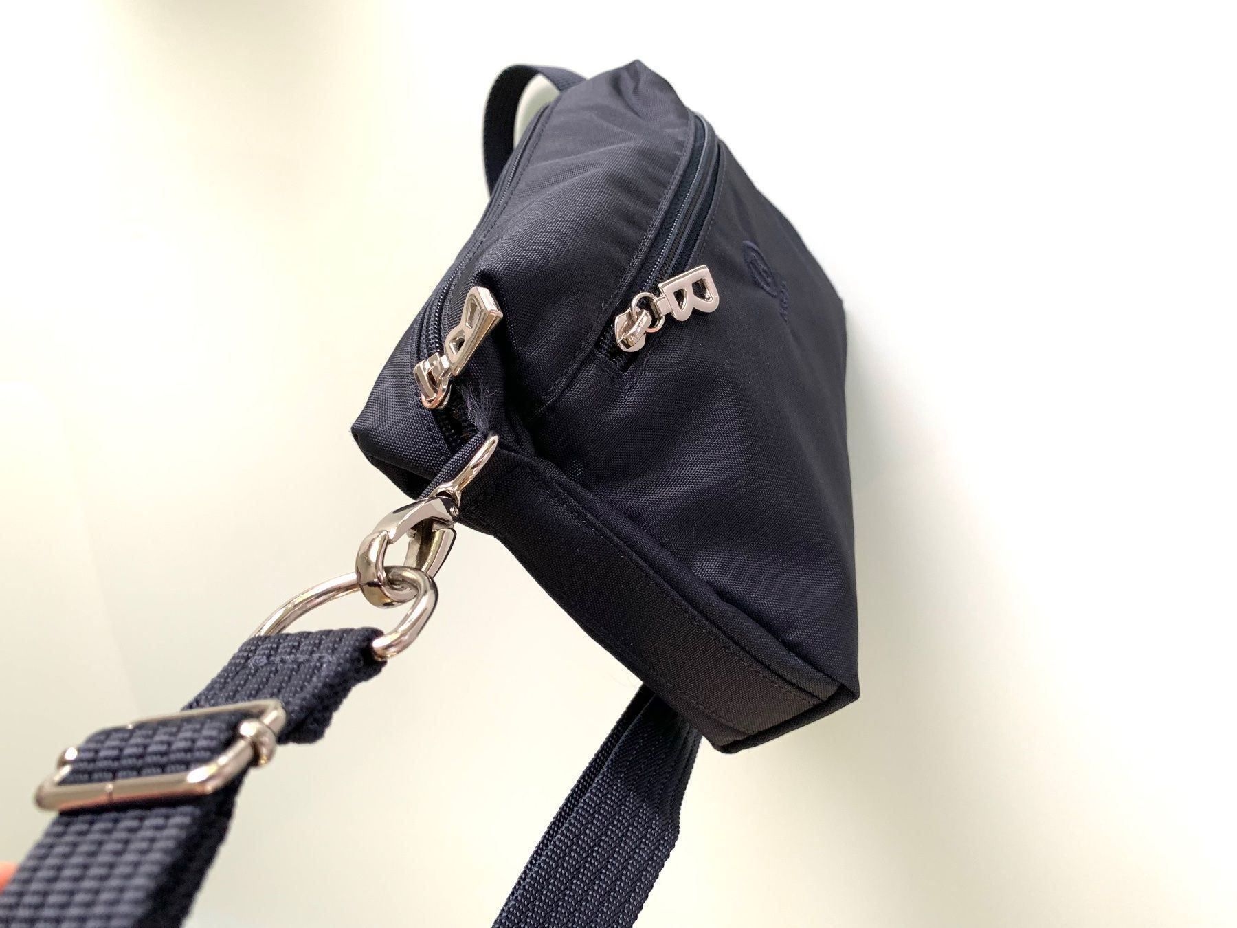 Bogner Borse da donna: Tasche Original Bogner  Dunkelblau – Nuovo (secondo la descrizione) da Adliswil venduto da atram57
