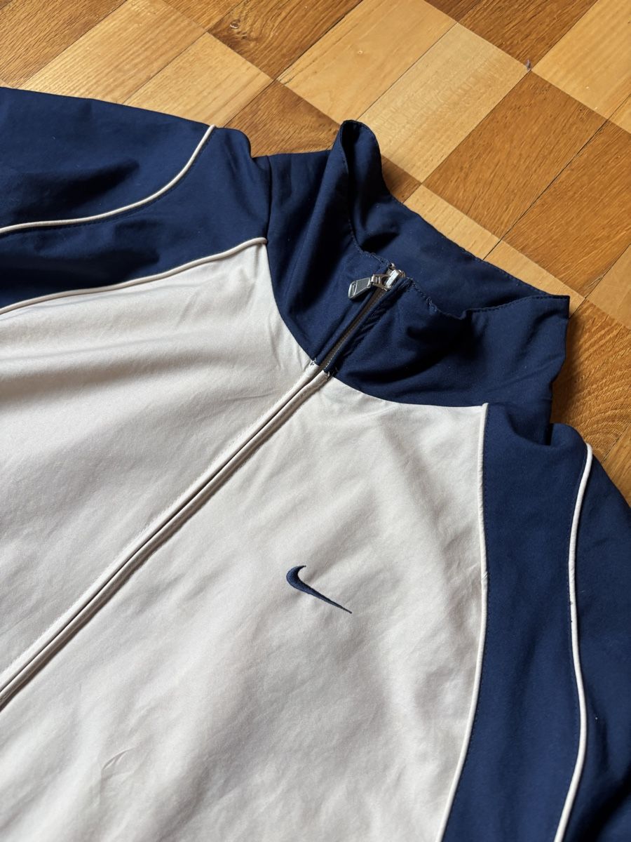 Nike Giacche: Nike Trackjacket / Jacke Beige Blau – Usato da Bern venduto da Lelixino 1
