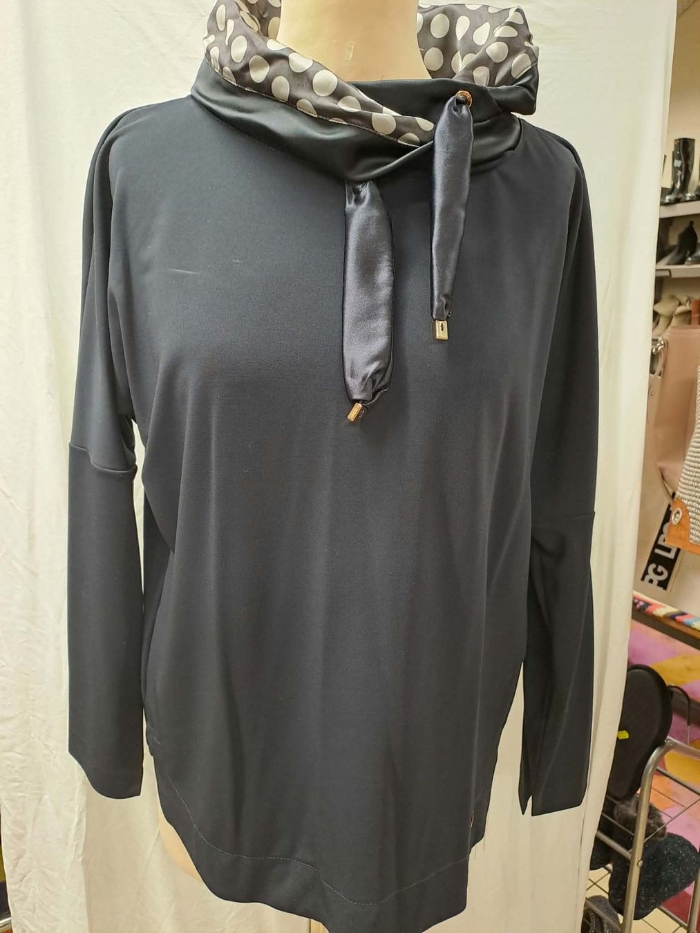 Pulls & Sweat-shirts: Pull MARC CAIN – D'occasion à La Chaux-de-Fonds par Emmaus2300CDF