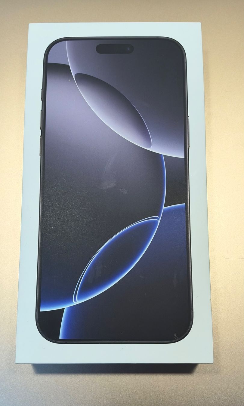 Apple Telefoni cellulari / Smartphones: IPhone 16 Pro Max  256GB  90% – Usato da Monthey venduto da ces_y9zz 6