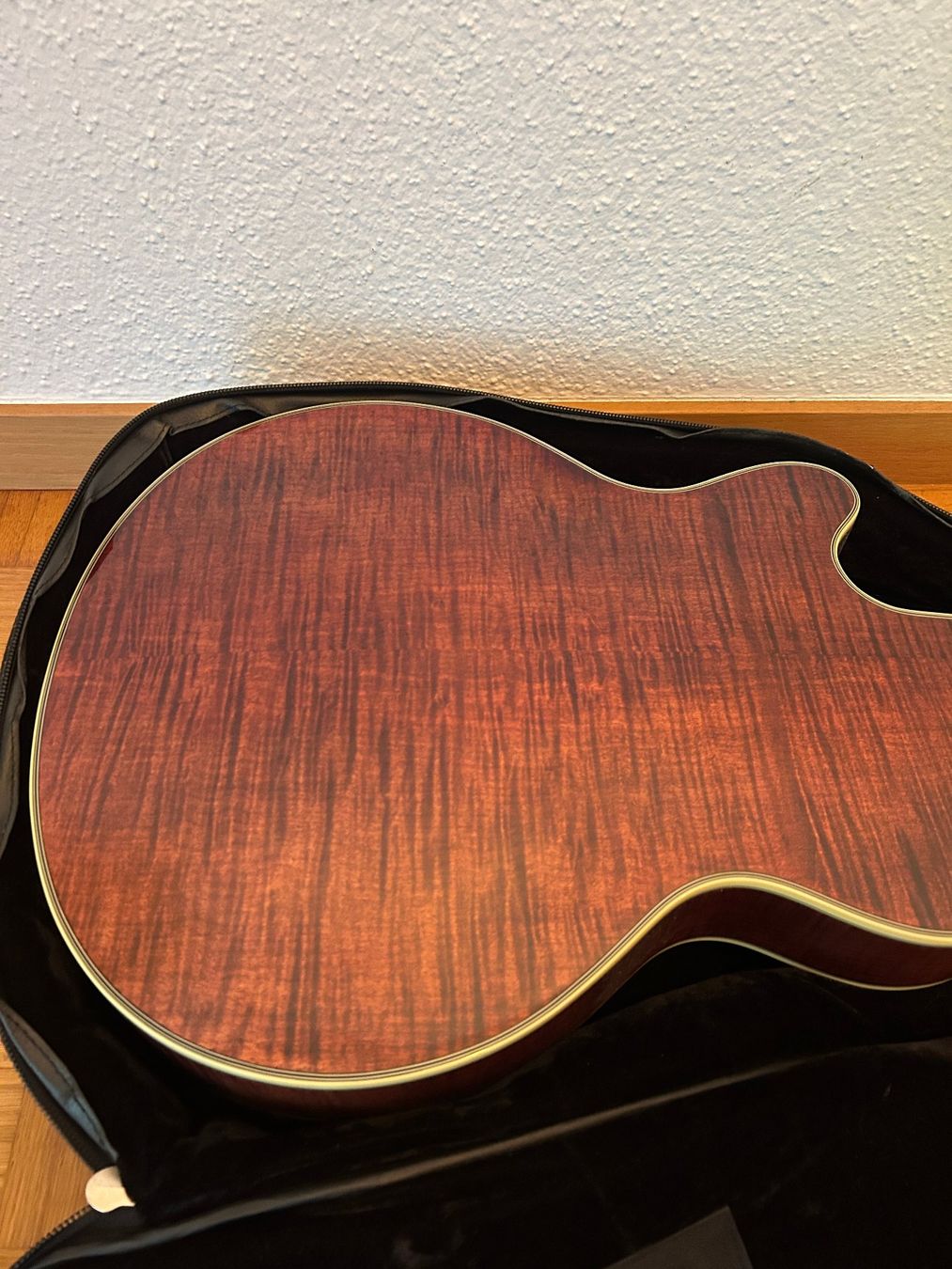 Musikinstrumente: Dean STY DLX VS - E-Gitarre inkl. Rockbag – Gebraucht aus Aarau von Maclovio 3