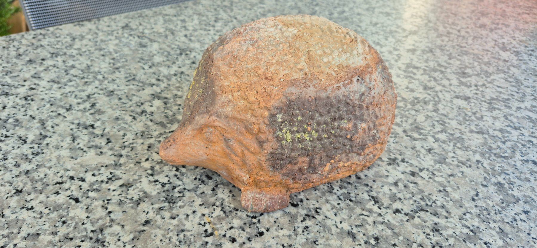 Statuette: Igel - Gartenobjekt aus Terracotta – Usato da Eggersriet venduto da Fredb 2