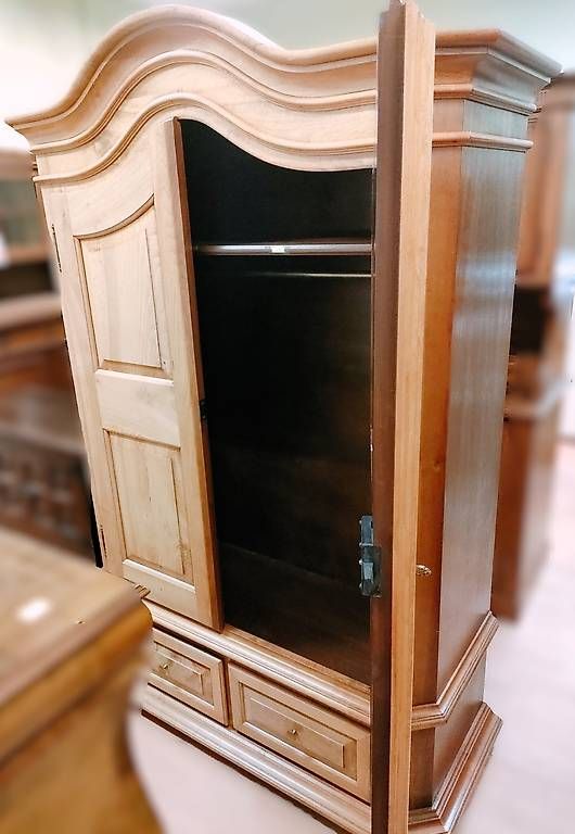 Armoires: Wunderschöner massiver Holzschrank – D'occasion à Rheineck par han_c85z 3