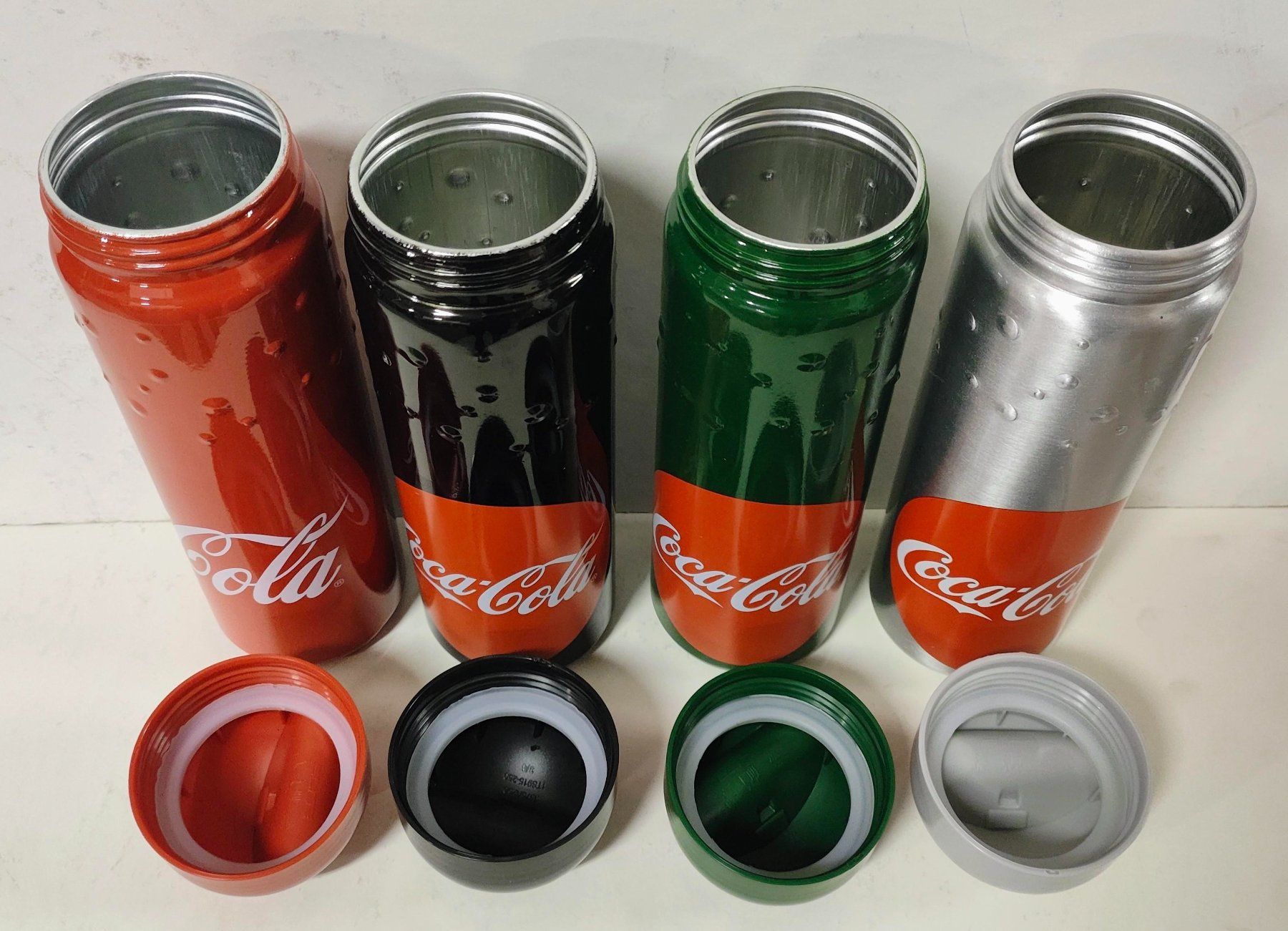 Coca-Cola Trinkflaschen & Thermosflaschen: 4 Coca-Cola Trink-Bottle - Aluminium – Neu (gemäss Beschreibung) aus Pfäffikon ZH von Colacity 1