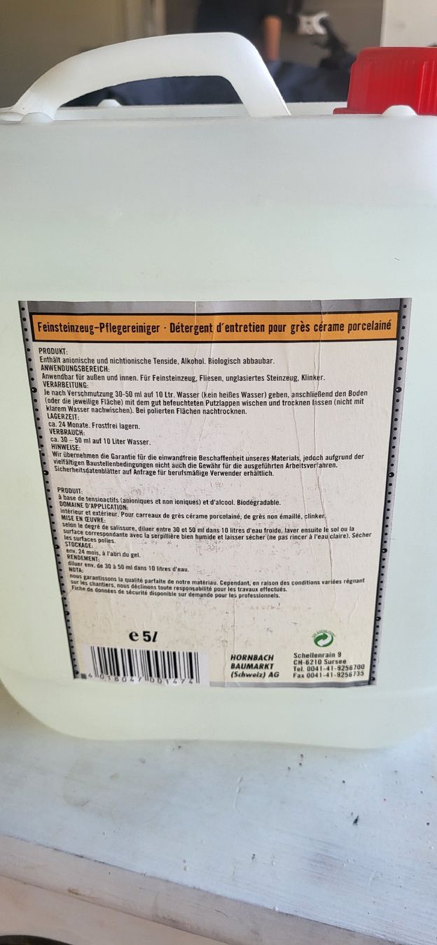 Pflegeprodukte: Feinsteinzeug-Pflegereiniger - 5 Liter – Neu (gemäss Beschreibung) aus Wangen SZ von daslohntsich 1