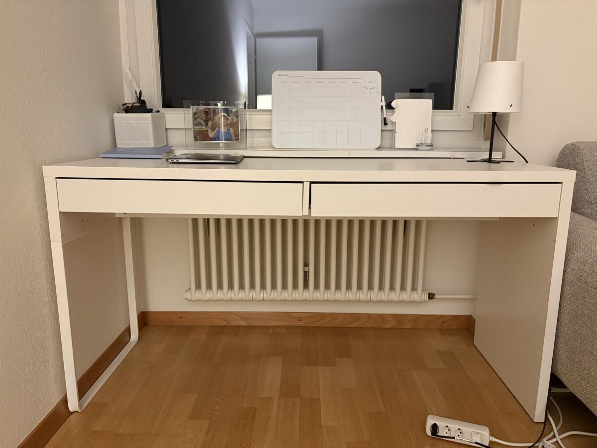 Bureaux: White desk – D'occasion à Adliswil par han_2zjd