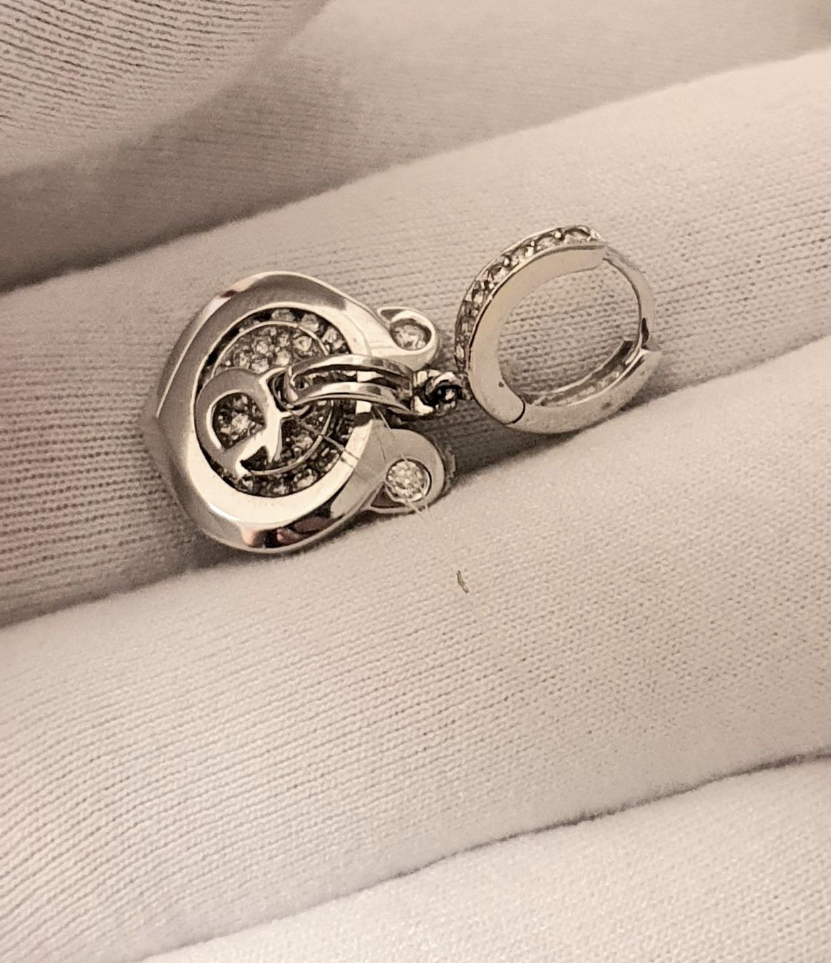 Orecchini pendenti & Orecchini a lobo: Ohrringe mit Diamanten – Nuovo e nell'imballaggio originale da Zürich venduto da edu_kvc6 6