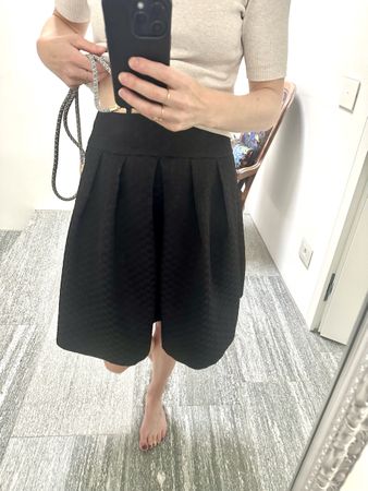 Beautiful JO BORKETT Black Textured Skirt Size S