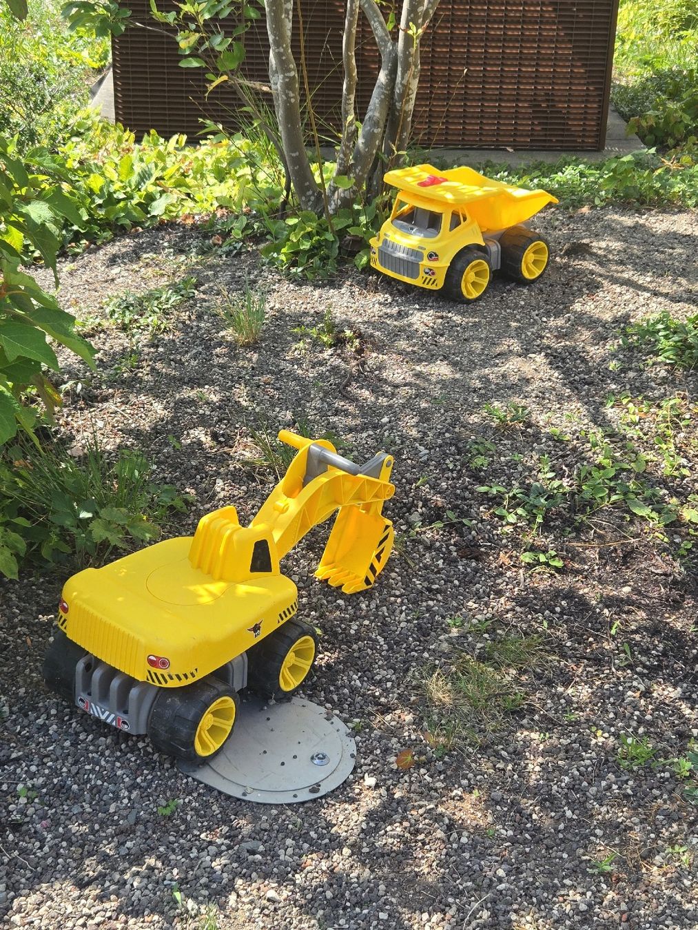Sabbiera per bambini: BIG Spielzeug Bagger und Muldenkipper gelb – Usato da Bremgarten AG venduto da MrReefaven 3