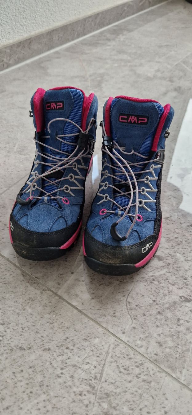 CMP Chaussures garçon: Wanderschuhe 37 wie neu – D'occasion à Wagen par Fontaine