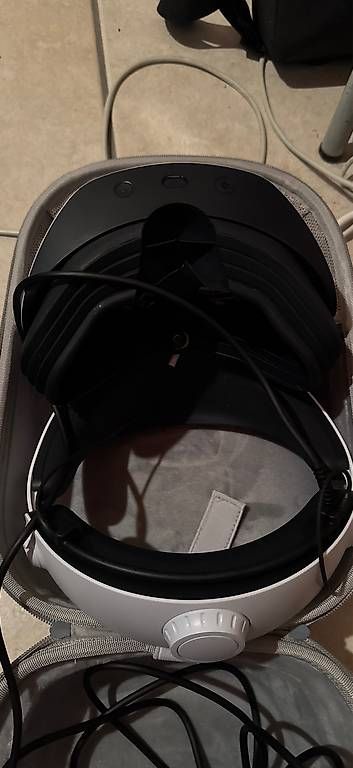 Casco VR: PlayStation VR2  – Usato da St-Imier venduto da raphael_hadorn