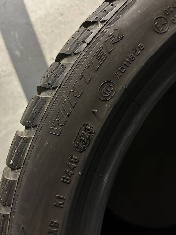 Autres écriture & dessin: Winterreifen Pirelli 225 45 18 – D'occasion à Neuenhof par Gt5.Performance_ 4
