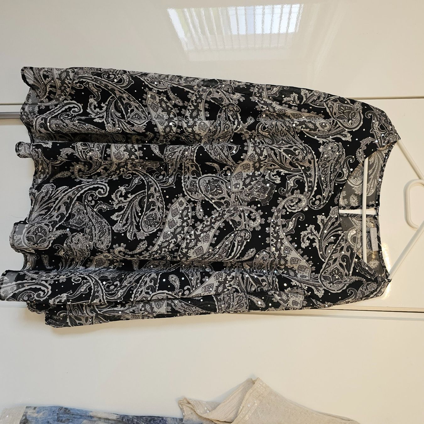 Lotti di vestiti: schönes kleiderpaket 48.bis 50 günstig – Nuovo (secondo la descrizione) da wolfhalden venduto da 46464646 2