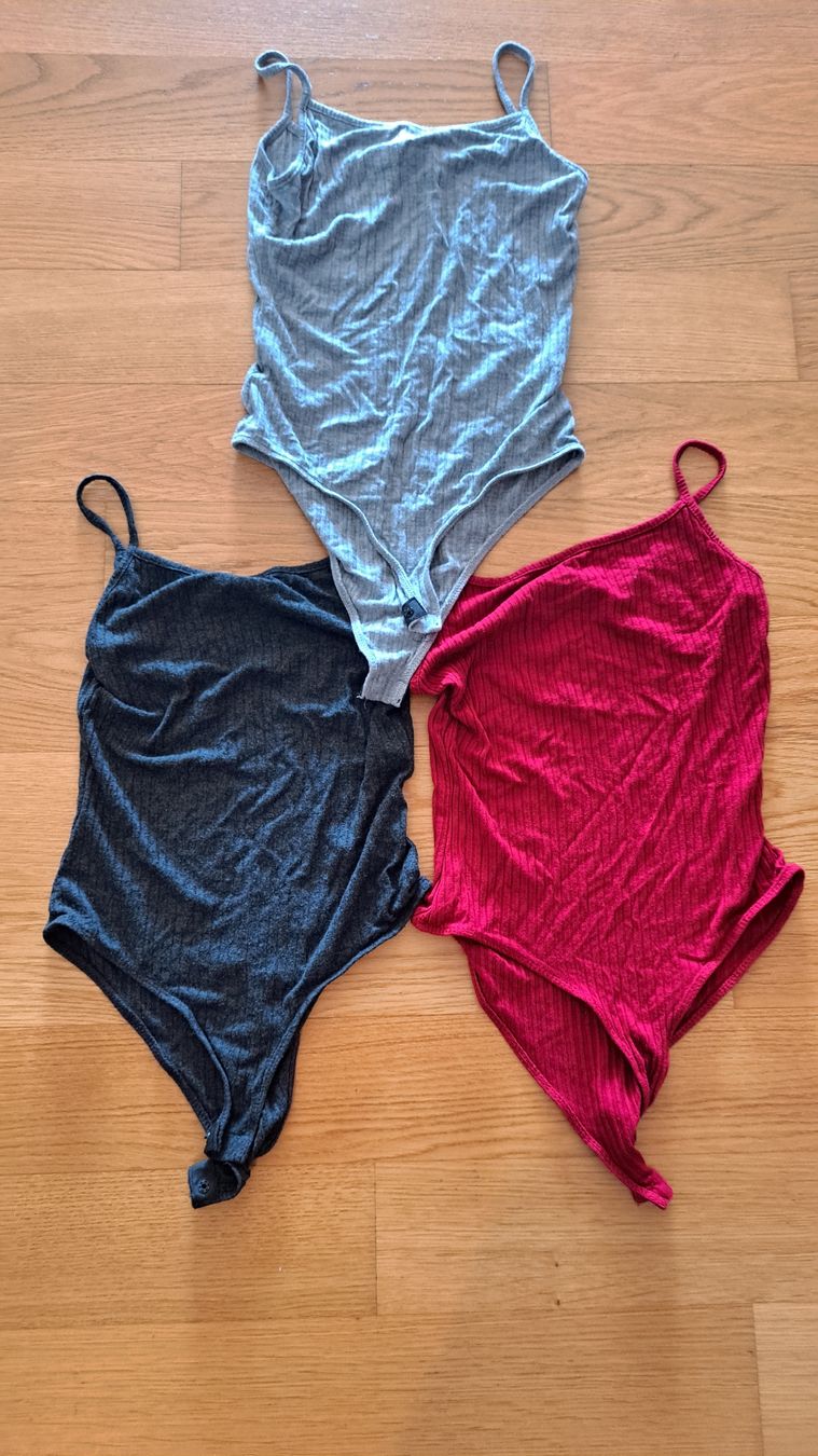 Tally Weijl Top: 3er Set Bodys Tally Weijl – Usato da Seengen venduto da ja6_65wp