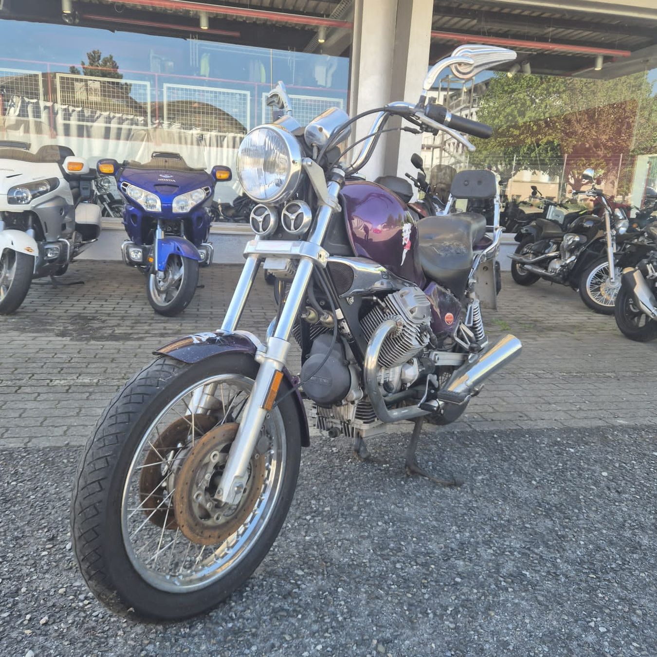 Moto Guzzi Cruisers: Moto-Guzzi Nevada 750 Kat Occasion – D'occasion à Payerne par Christinat_Motos