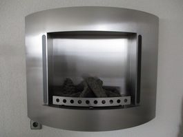 Hochwertiger Wand-Kamin Edelstahl - zum 1/2 Preis, wie NEU