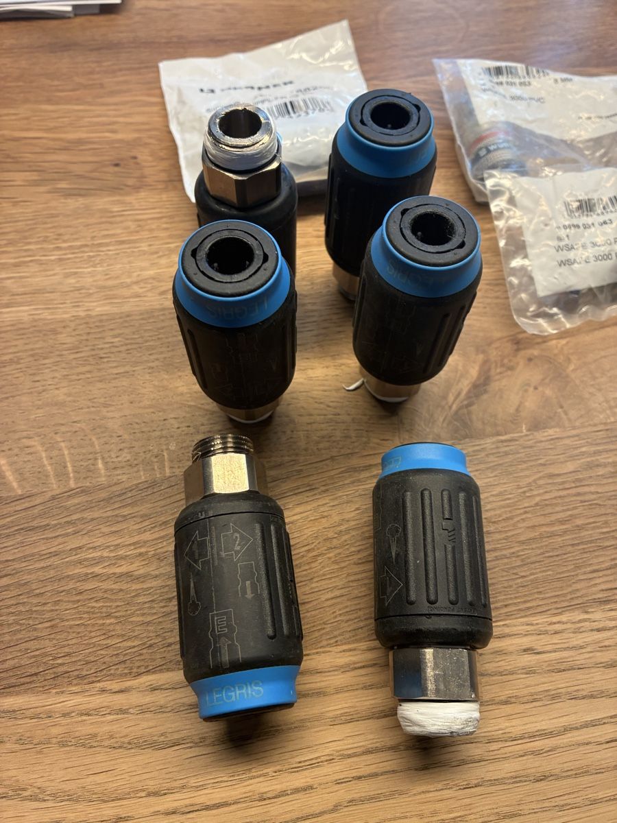 Compresseurs: Druckluft Stecker  – Neuf (Voir description) à Duggingen par duneli80 2