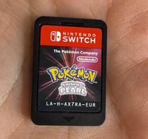 Nintendo Switch Pokemon Shining Pearl - game cartridge