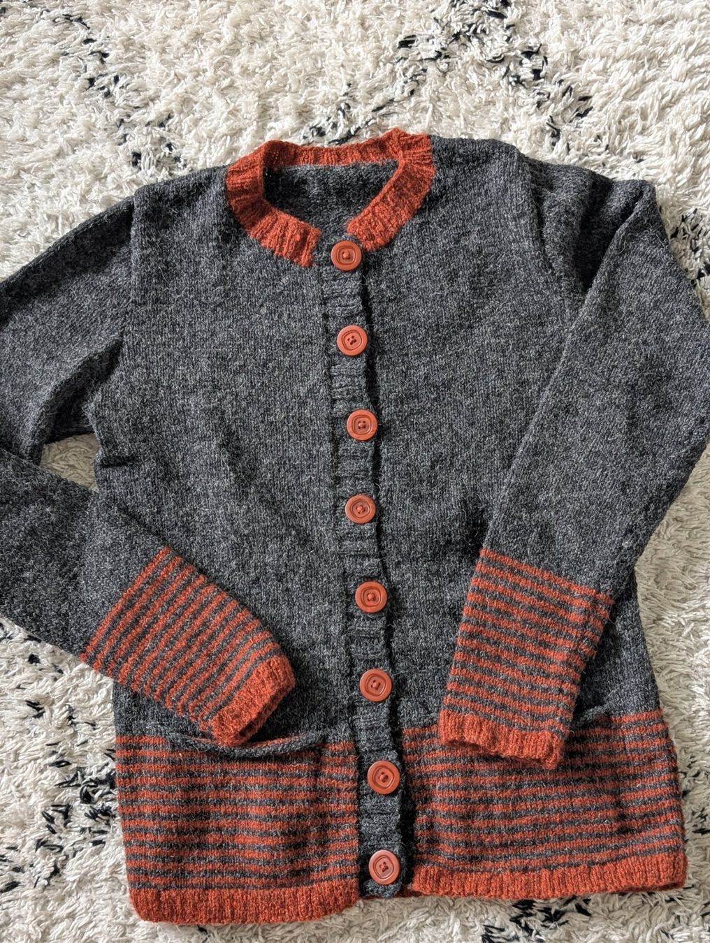 Gilets: Jaquette laine – D'occasion à Fully par Pelouche