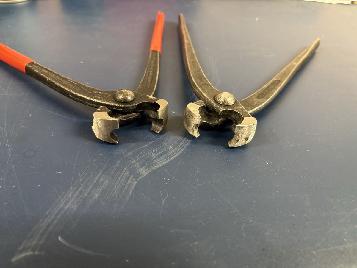 Knipex Tutti gli attrezzi: 2x Knipex Beisszange mit Loch – Usato da Bärau venduto da Luschwa 4