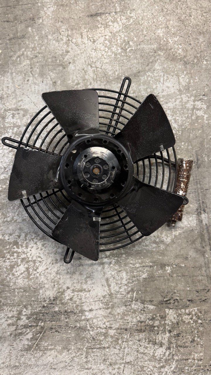 Inverter: Wechselrichter Lüfter (2Stk) – Usato da Uetendorf venduto da hun_g9ls 2