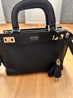 Guess schwarze Damen Handtasche Kunstleder guter Zustand