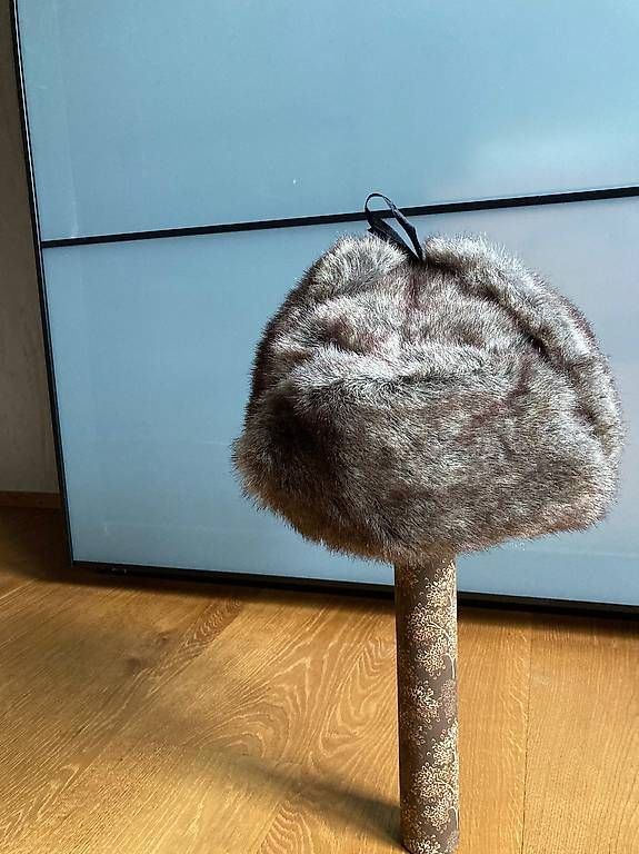 Copricapi, berretti & cappellini: Trappermütze aus synthetischem Material – Usato da Kilchberg ZH venduto da ogi.cengel 2