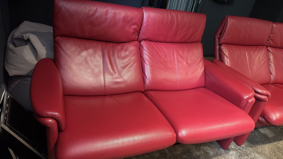 Divani: Erpo Sofa 2x2-Sitzer mit Relaxfunktion – Usato da Alchenflüh venduto da Nautic 2