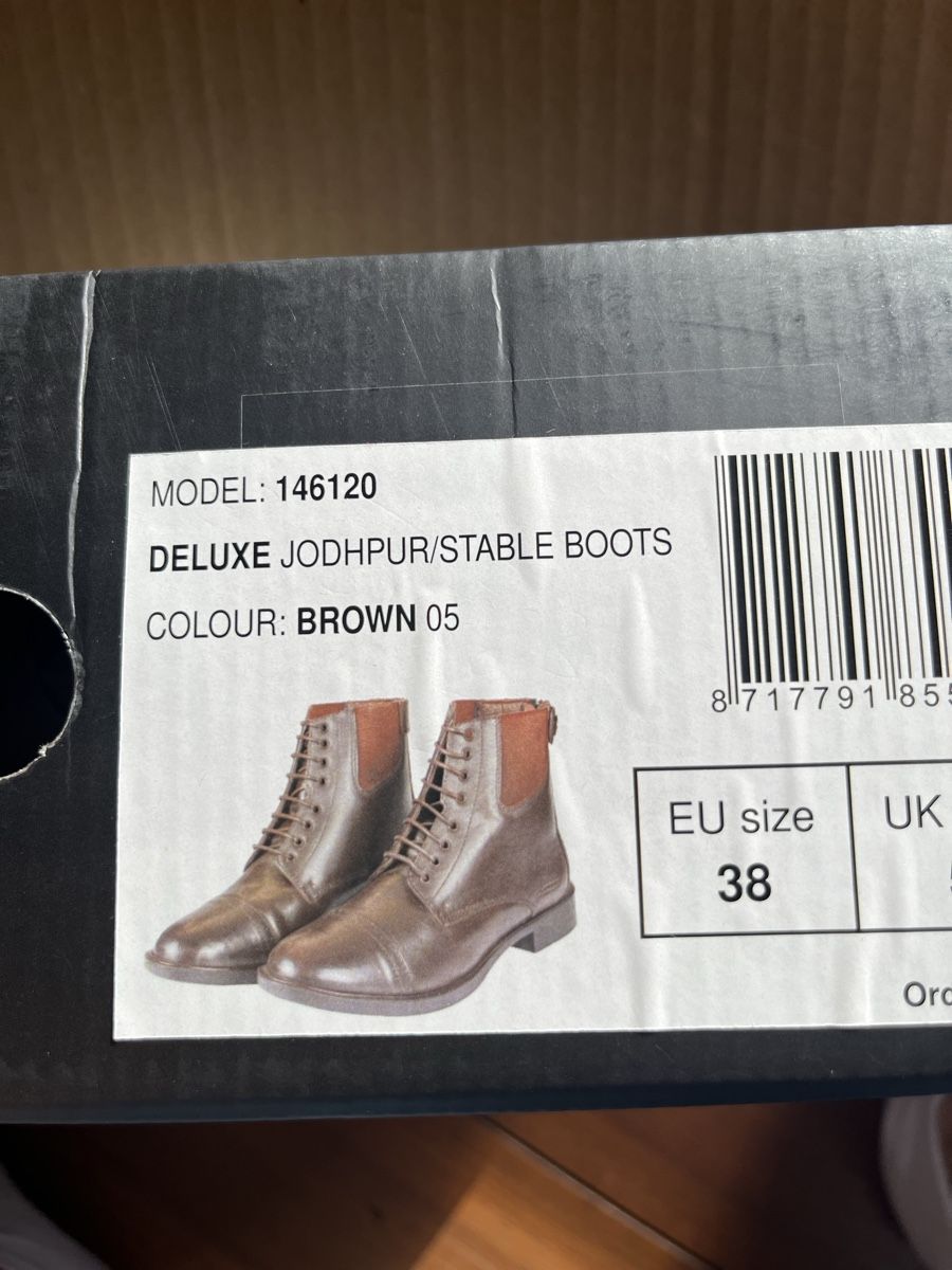 Scarpe da donna: Bottines équitation neuves – Nuovo e nell'imballaggio originale da Corsier-sur-Vevey venduto da Mireilleroth79