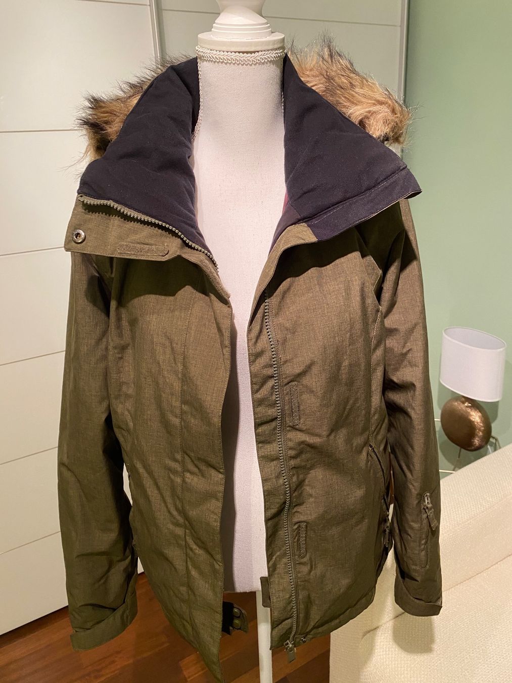 Giacche: Winterjacke Roxy Grösse S/M – Nuovo (secondo la descrizione) da Brüttisellen venduto da kat_g7jv 1