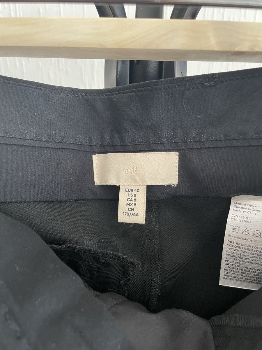H&M Pantaloni: Pantalon noir chic taille 40 – Usato da Chavannes-Renens venduto da 7h48k 4